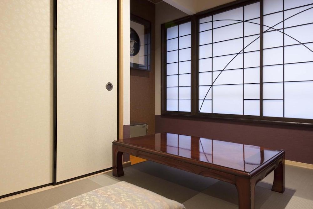 Kikunoya Hotel Hatsukaichi Bagian luar foto