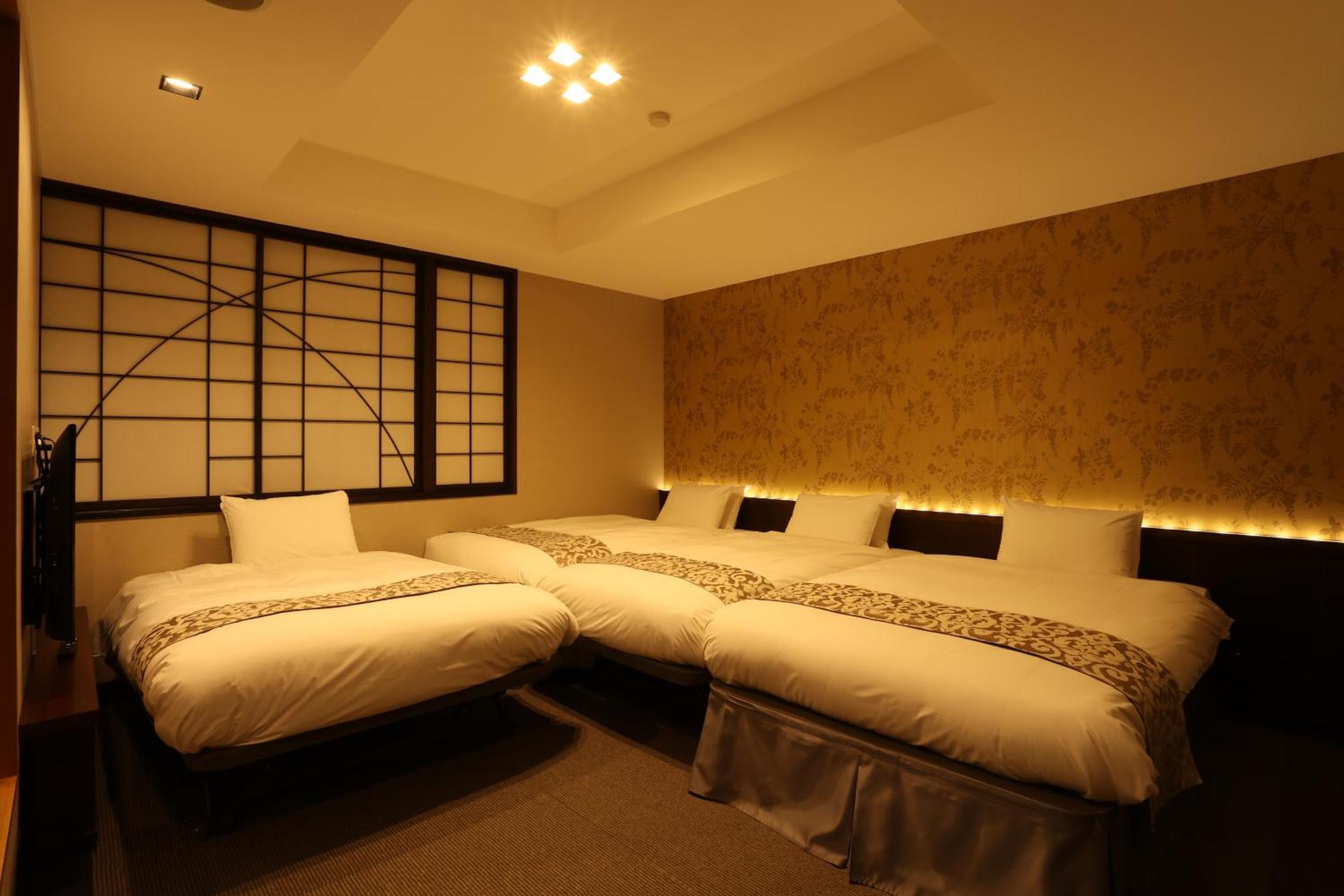 Kikunoya Hotel Hatsukaichi Bagian luar foto