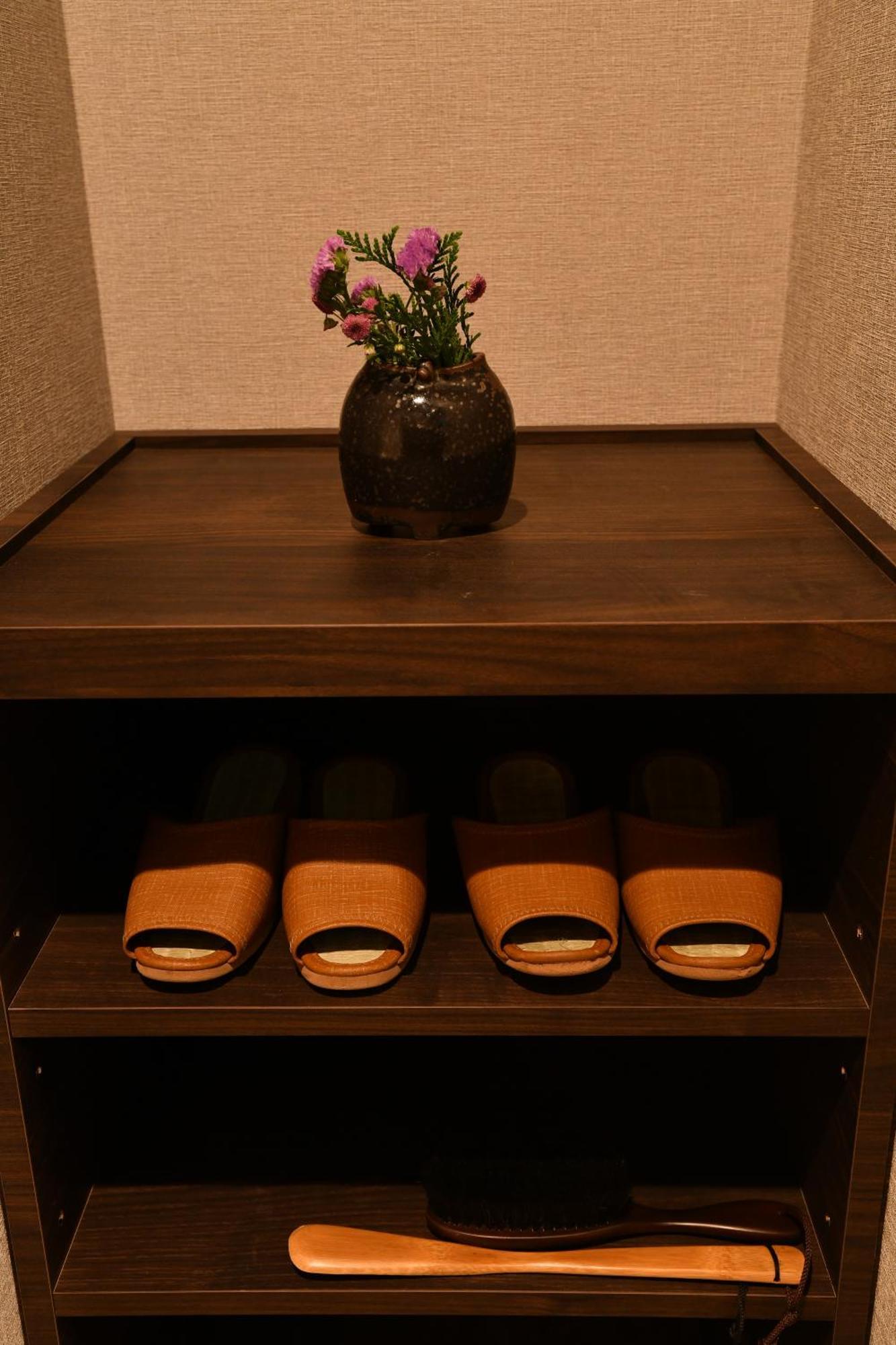 Kikunoya Hotel Hatsukaichi Bagian luar foto